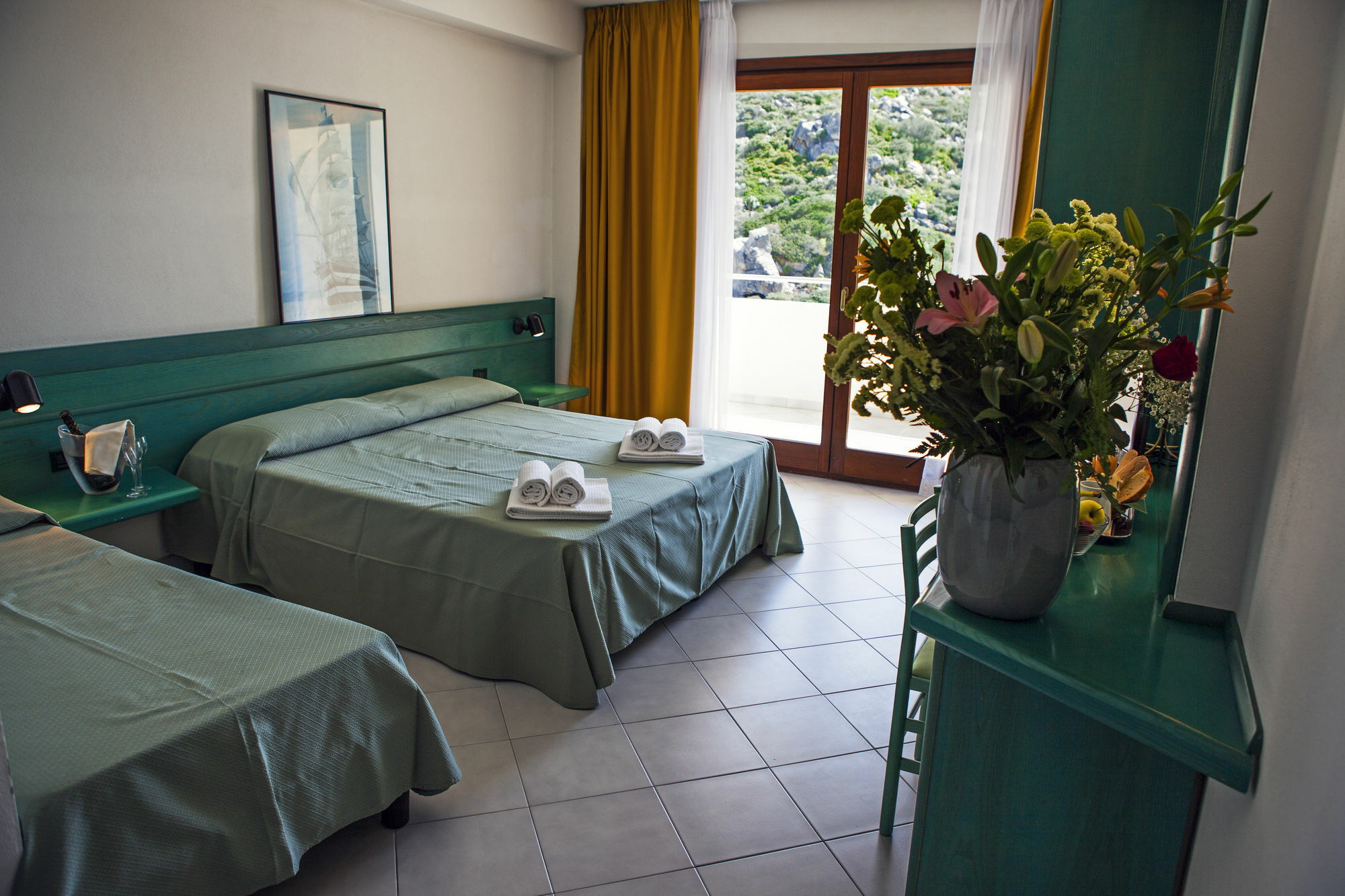 Hotel Miralonga La Maddalena  Dış mekan fotoğraf